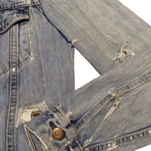 LEVIS Vintage Distressed Premium Denim Trucker Jacket - Picture 6 of 10